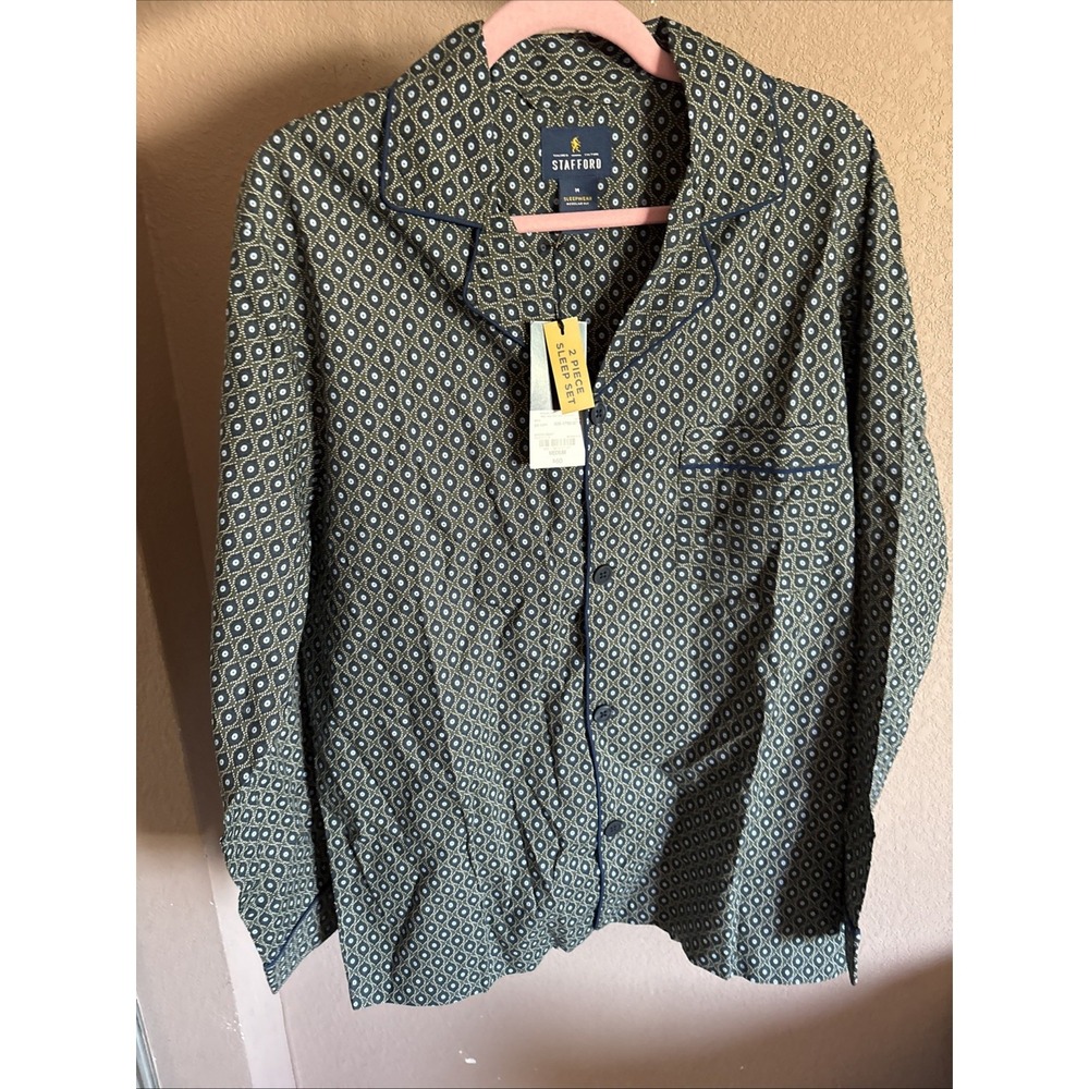 Stafford Sleep Wear Men's Pajama Set Sz. Medium
